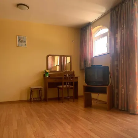 Sea Square Отель 2*