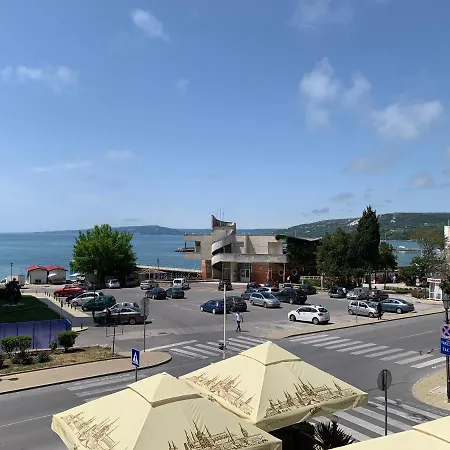 Sea Square Балчик