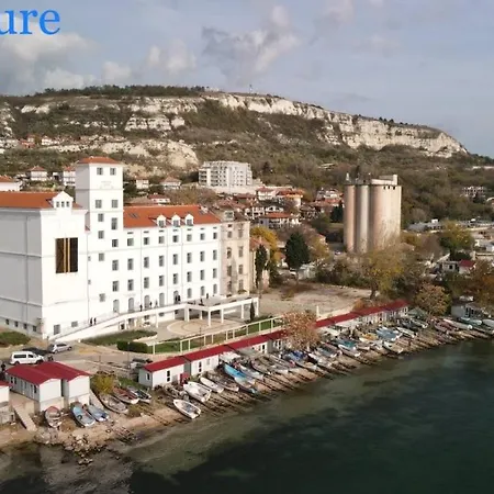 Sea Square Отель 2*